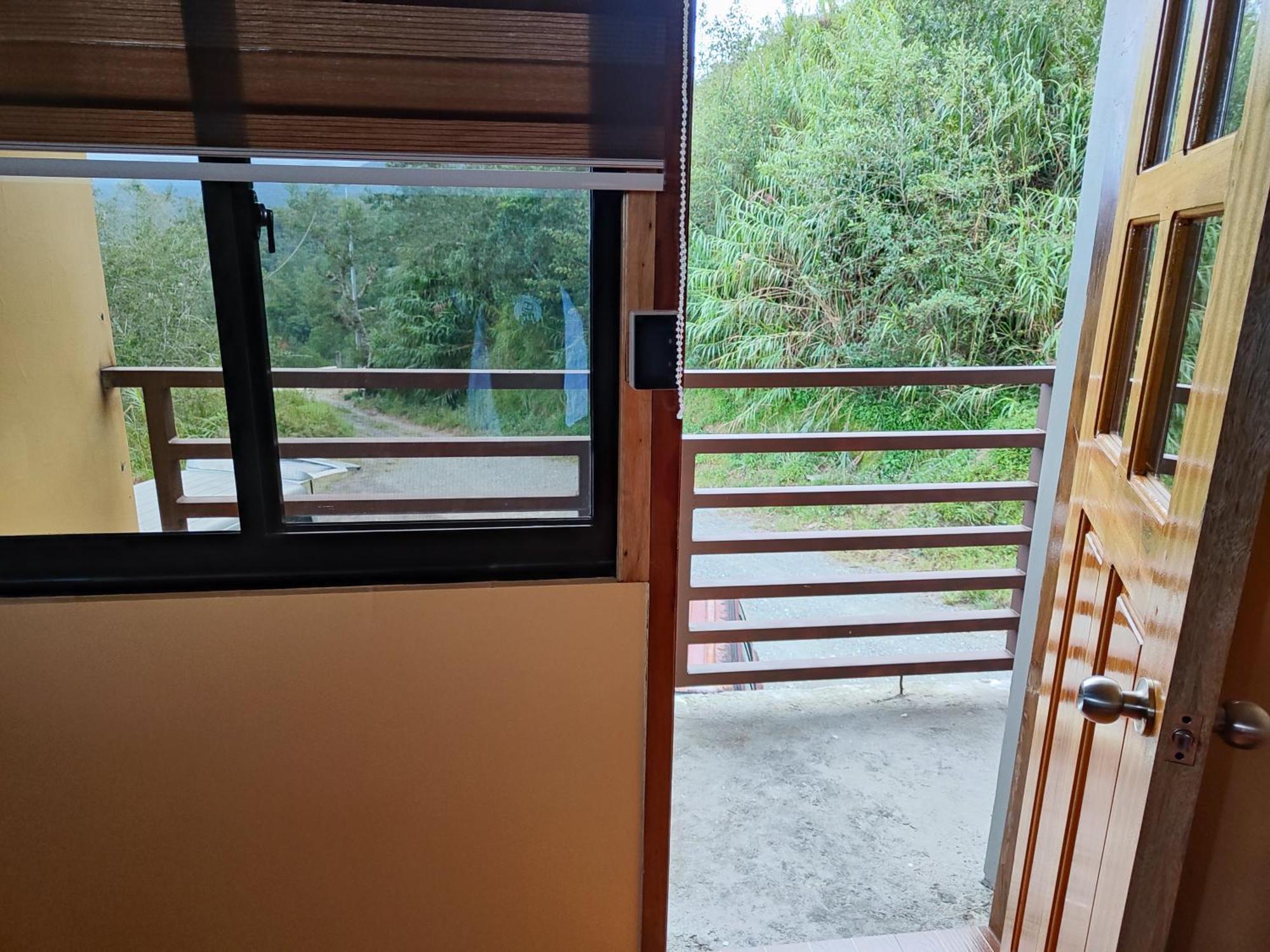 בנאווה Hiwang Native House Inn & Viewdeck חדר תמונה